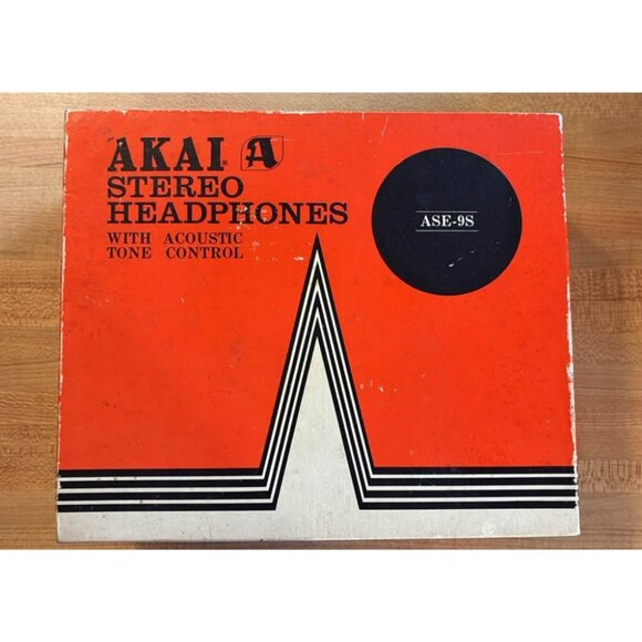 Working Vintage Akai ASE-9S Stereo Headphones with 2 adapters - Picture 2 of 5